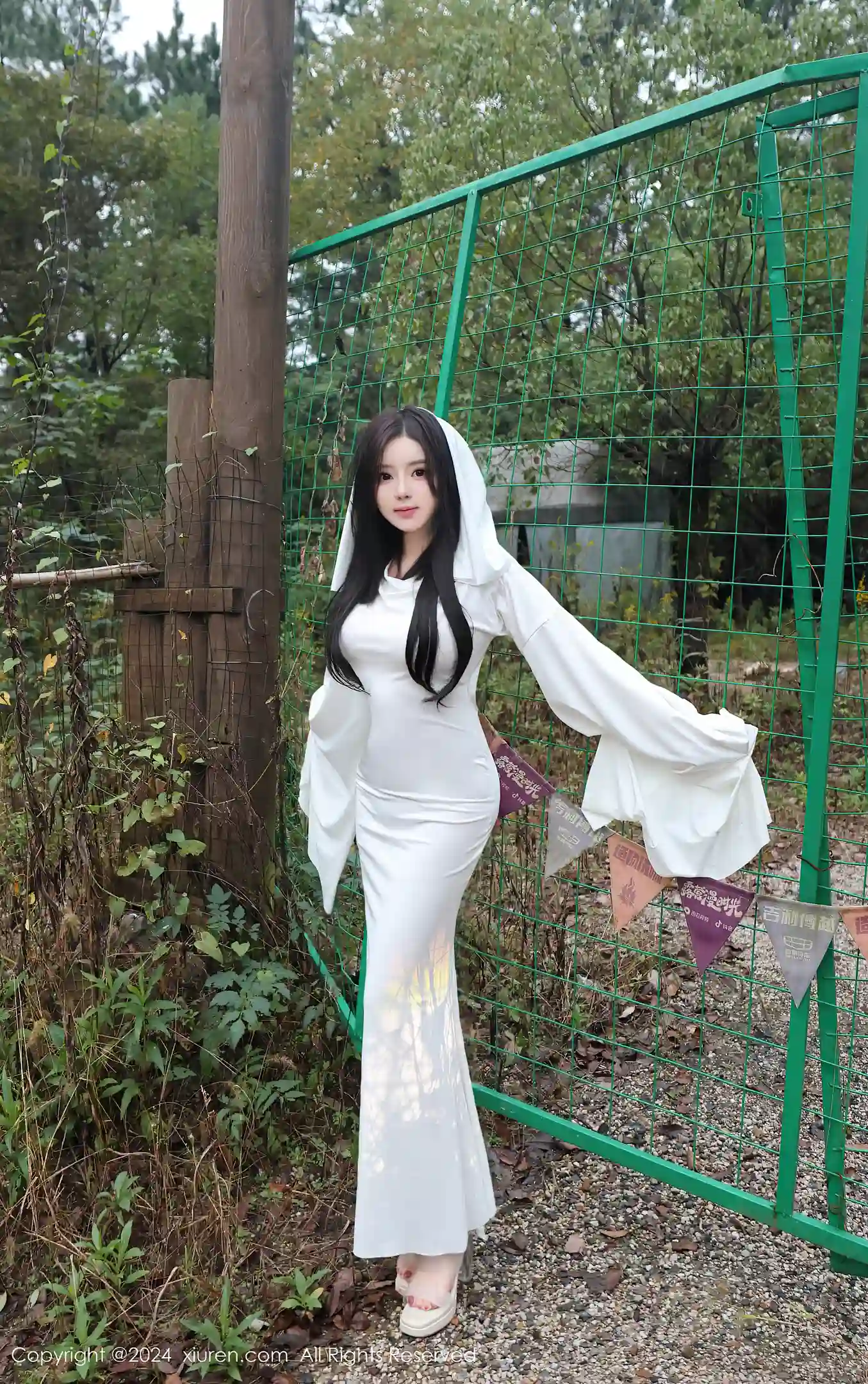 图片[3]-[XiuRen秀人网] VOL.9376 模特小薯条nienie白色连衣裙+红色情趣服饰秀曼妙身姿诱惑写真81P-秀人网官方网站